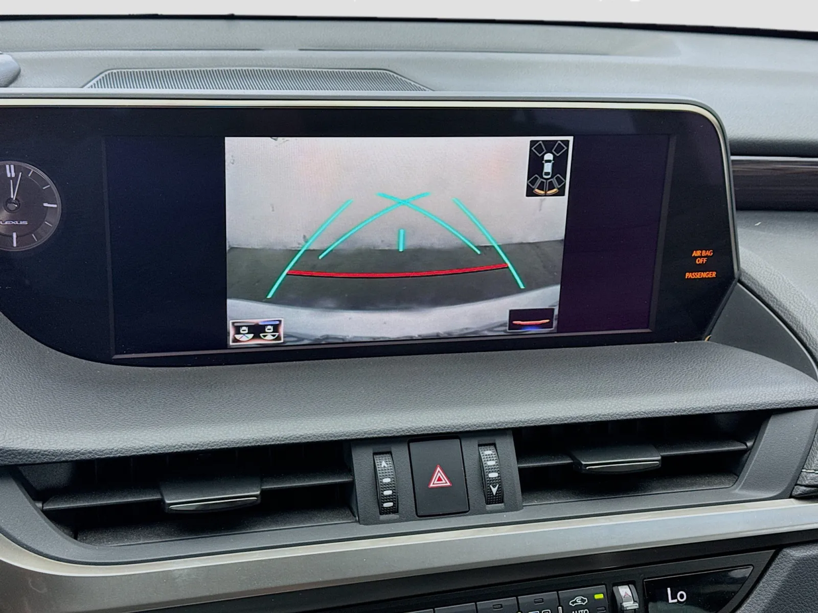 Lexus ES photo 10