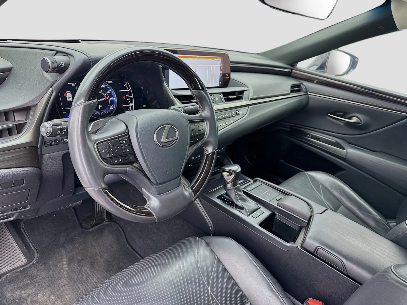Lexus ES photo 7