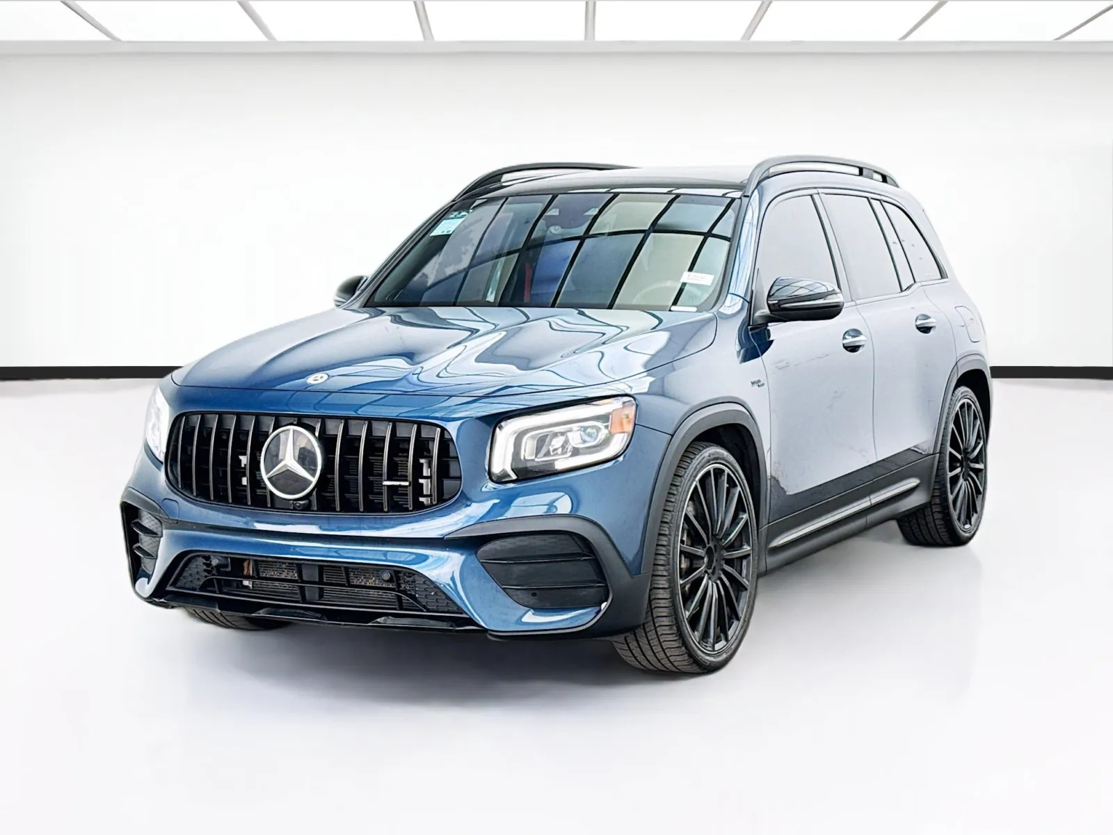 Blue 2023 Mercedes-Benz GLB 35 AMG 4MATIC for sale in Bellflower, CA