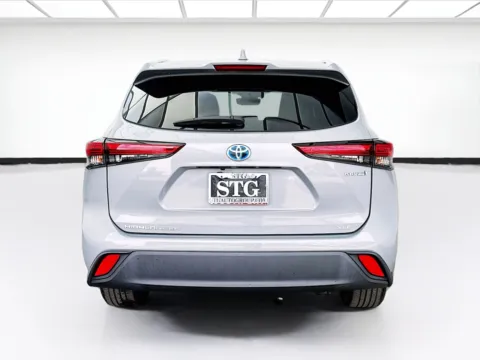 More photos of 2023 Toyota Highlander Bronze Edition at STG Bellflower, CA