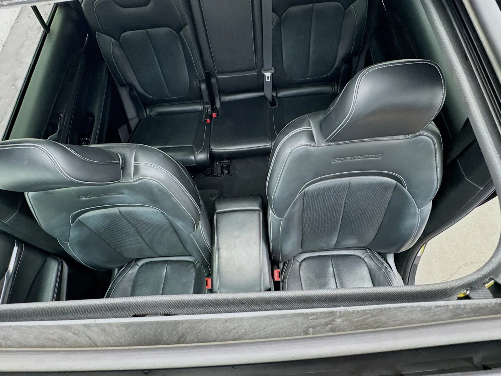 Jeep Grand Cherokee L photo 14