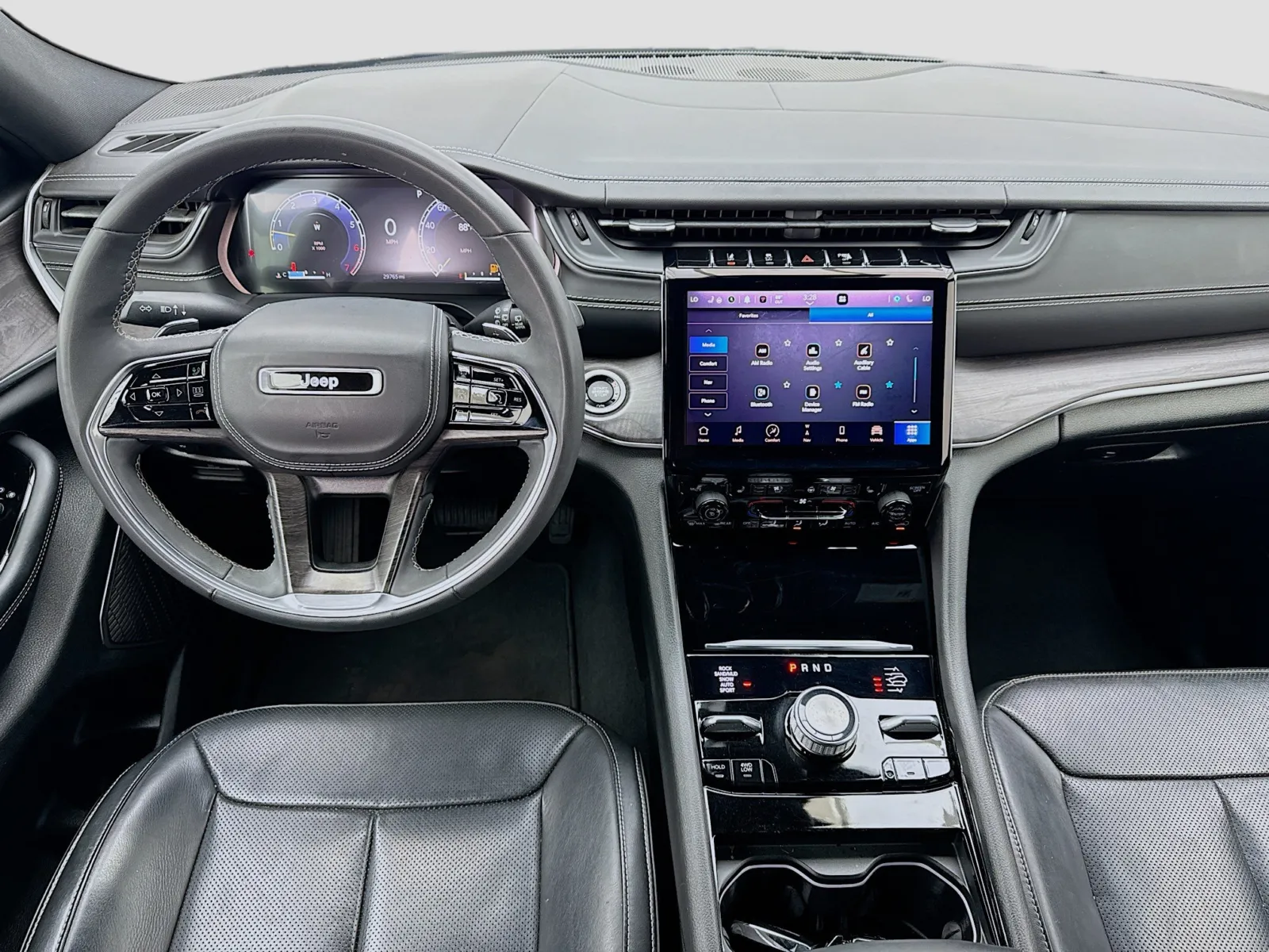 Jeep Grand Cherokee L photo 15