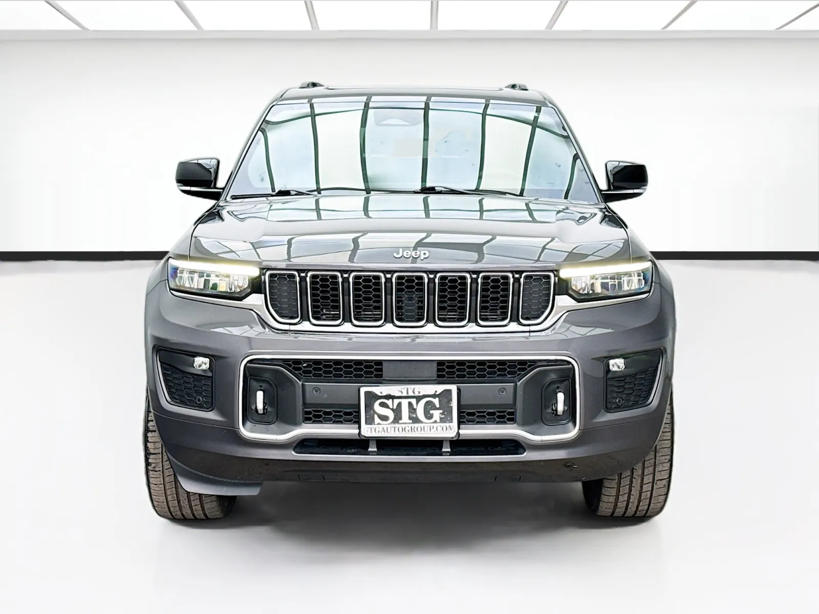 Jeep Grand Cherokee L photo 2