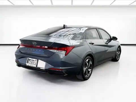 More photos of 2023 Hyundai Elantra Hybrid Limited at STG Bellflower, CA