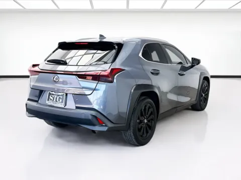 More photos of 2023 Lexus UX 250h Base at STG Bellflower, CA