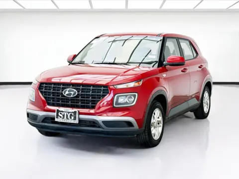 Red 2021 Hyundai Venue SE for sale in Bellflower, CA