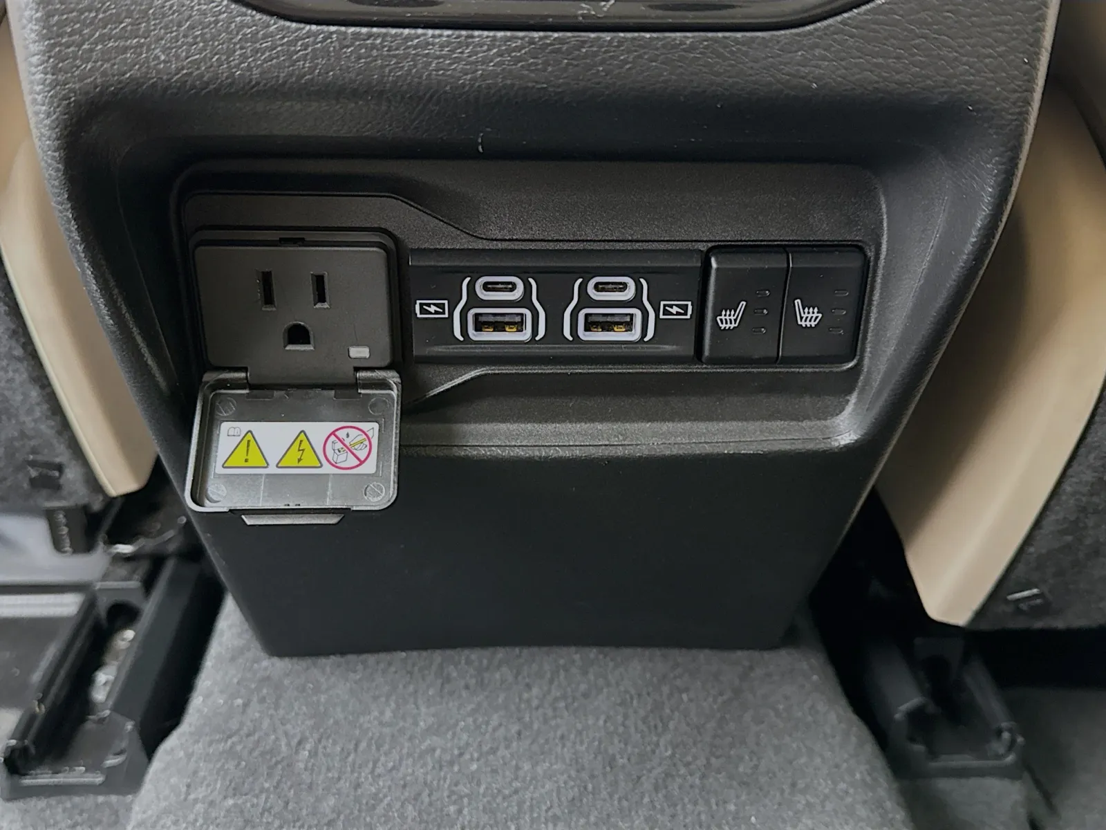 Jeep Grand Cherokee photo 16