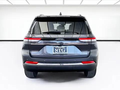 More photos of 2022 Jeep Grand Cherokee Limited at STG Bellflower, CA