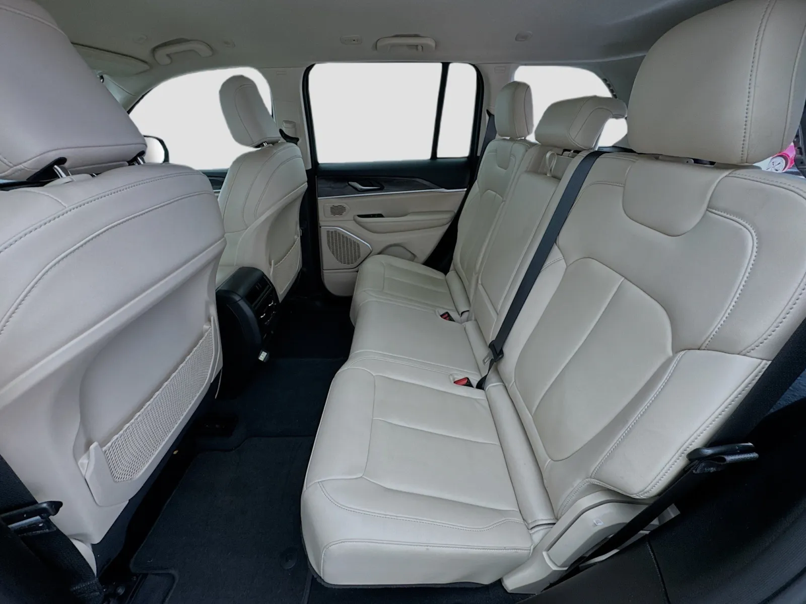 Jeep Grand Cherokee photo 15