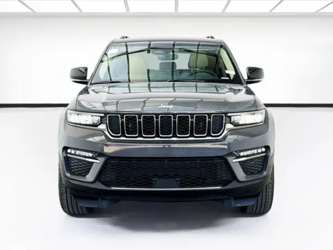 Photos of 2022 Jeep Grand Cherokee Limited for sale in Bellflower, CA at STG Bellflower