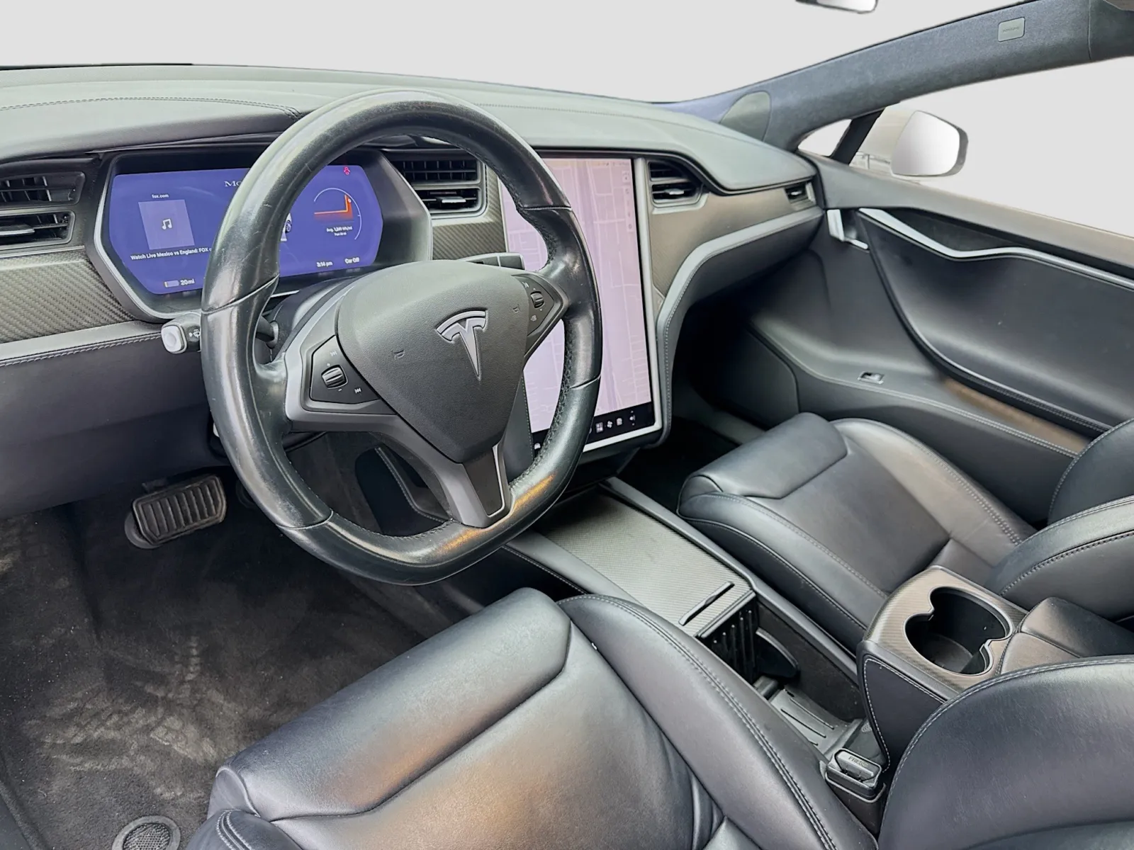 Tesla Model S photo 7