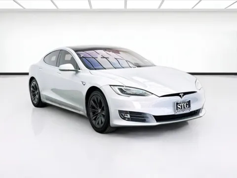 Another view of 2018 Tesla Model S 75D for sale in Bellflower, CA at STG Bellflower