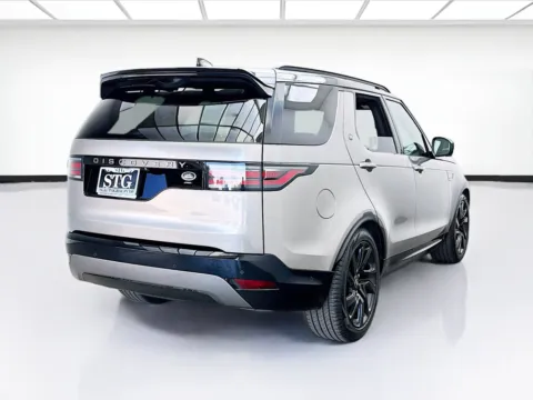 More photos of 2023 Land Rover Discovery HSE R-Dynamic at STG Bellflower, CA