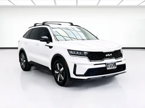 Another view of 2022 Kia Sorento S for sale in Bellflower, CA at STG Bellflower