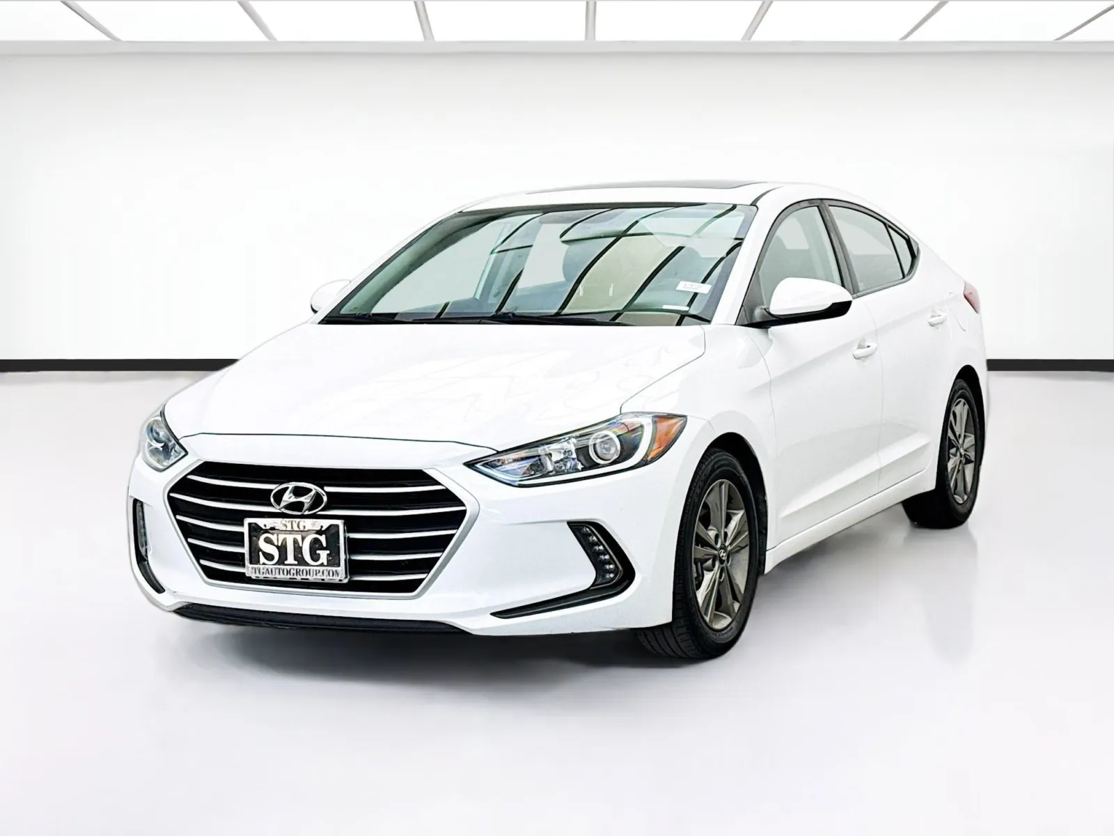 White 2018 Hyundai Elantra Value Edition for sale in Bellflower, CA