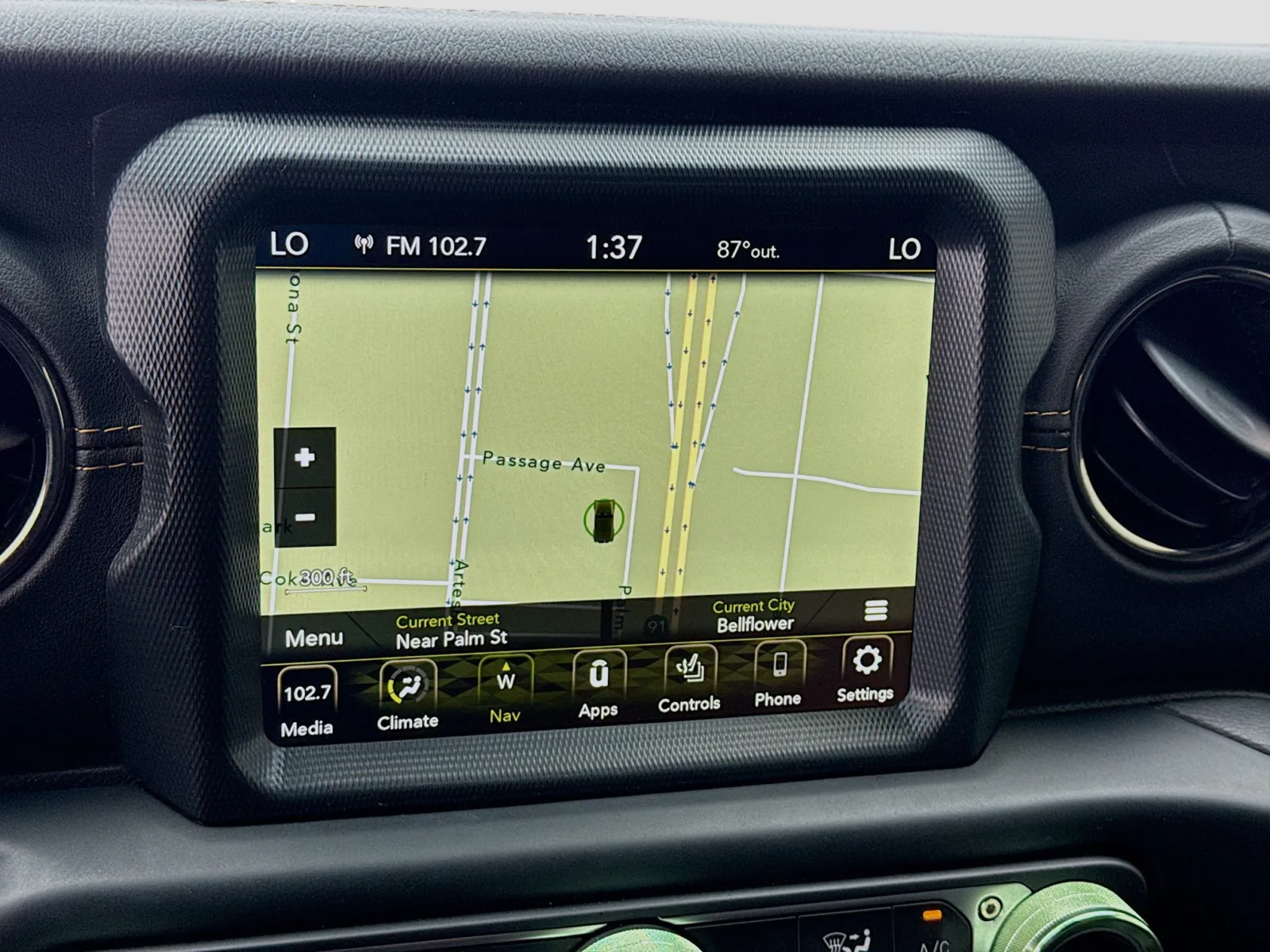 Jeep Wrangler photo 9
