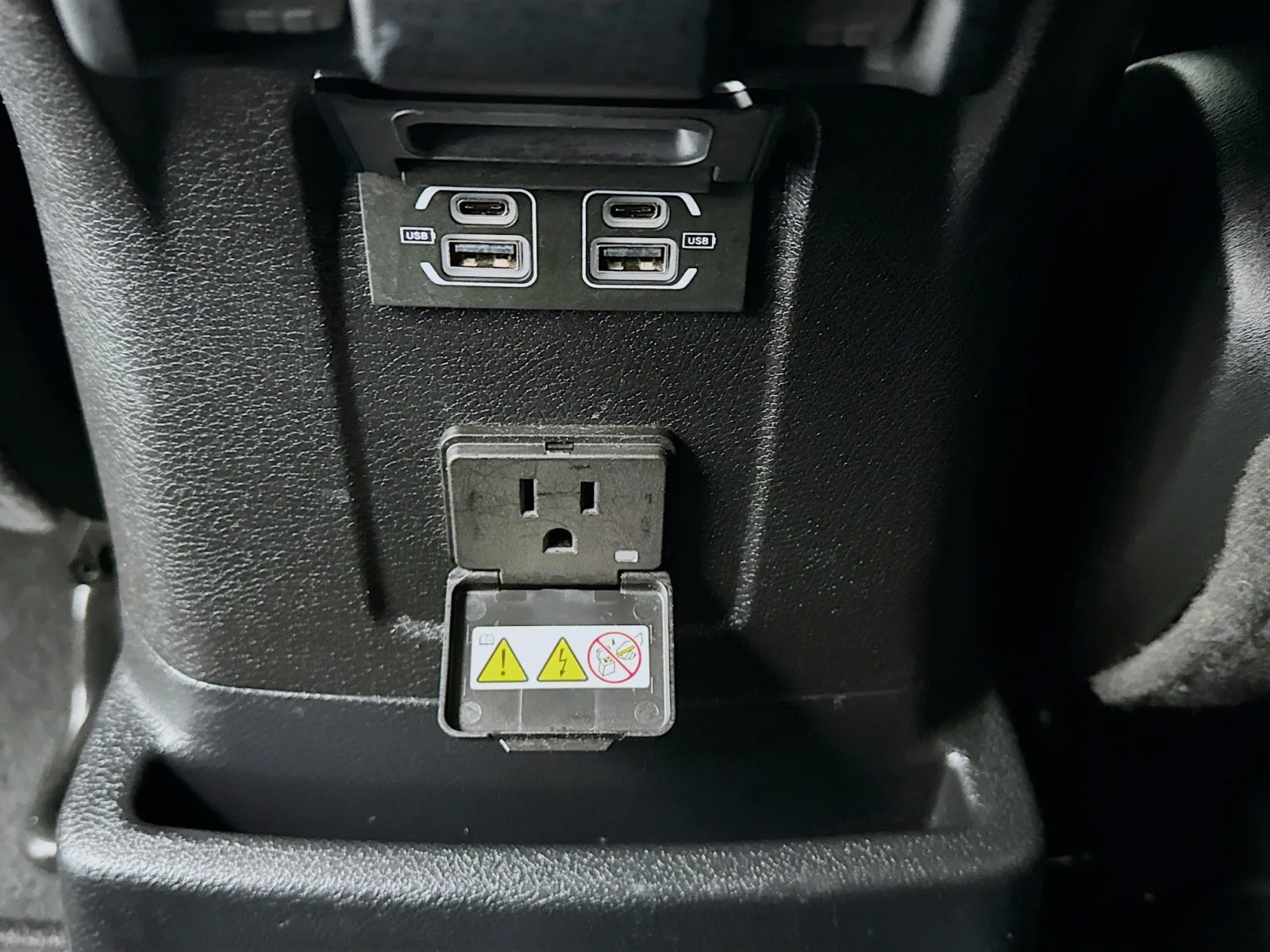 Jeep Wrangler photo 17