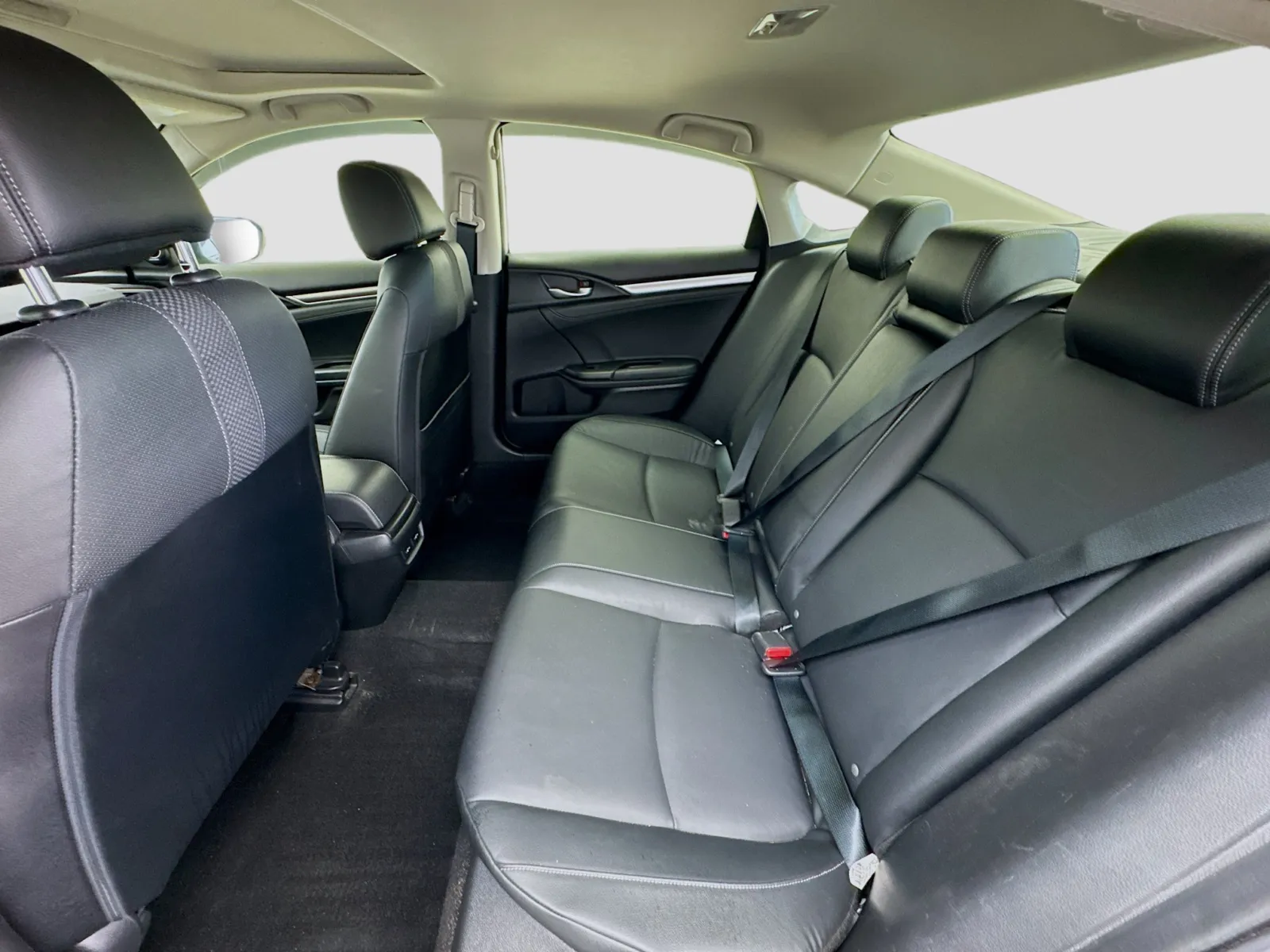 Honda Civic photo 16
