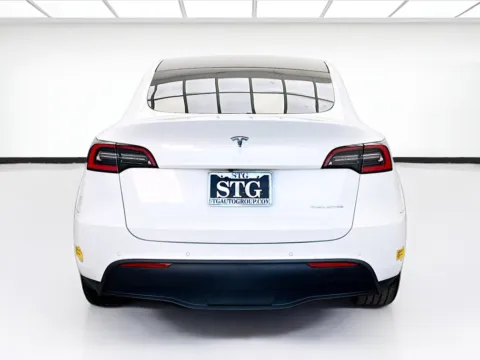 More photos of 2020 Tesla Model Y Long Range at STG Bellflower, CA