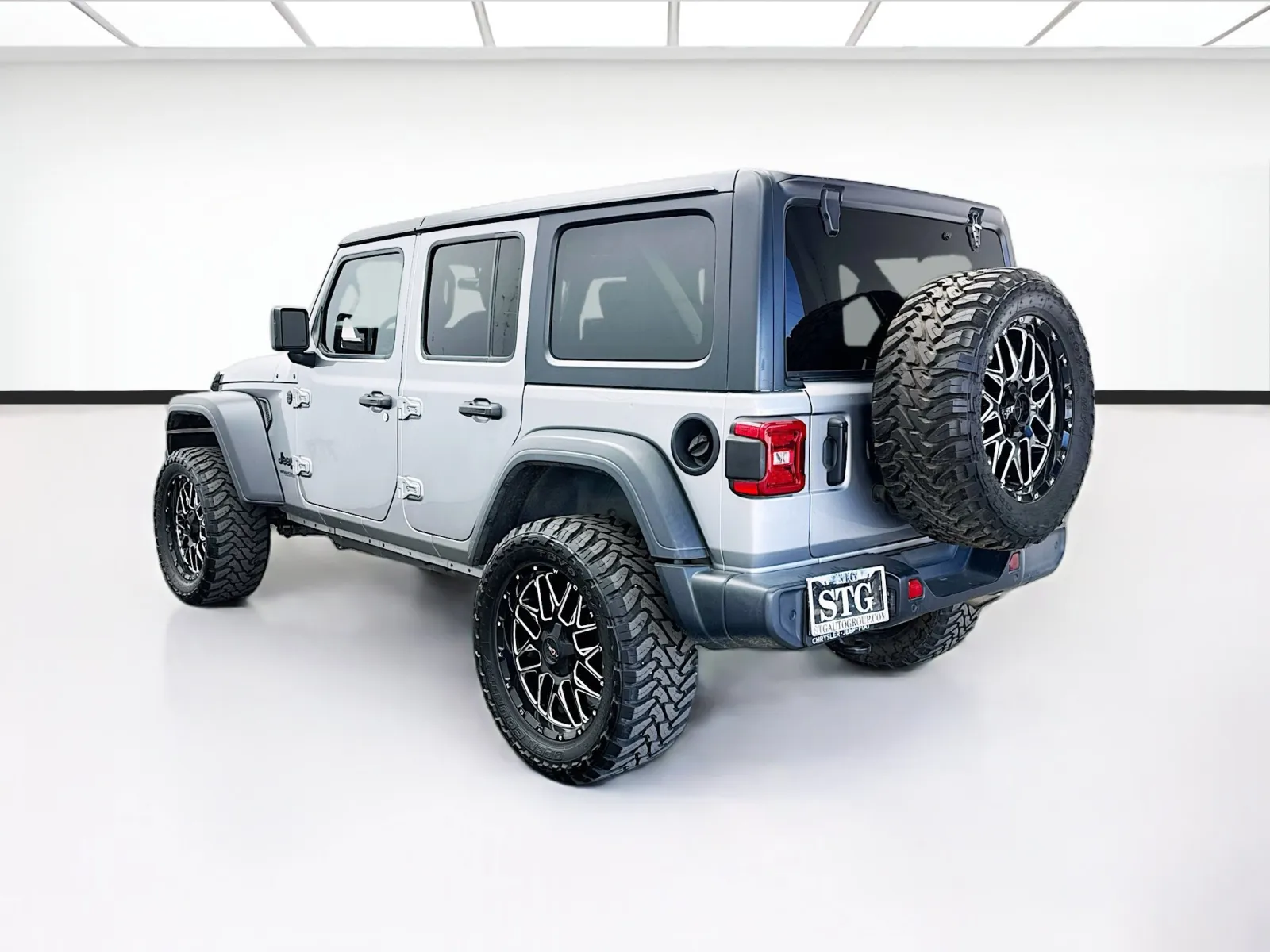 Jeep Wrangler photo 6