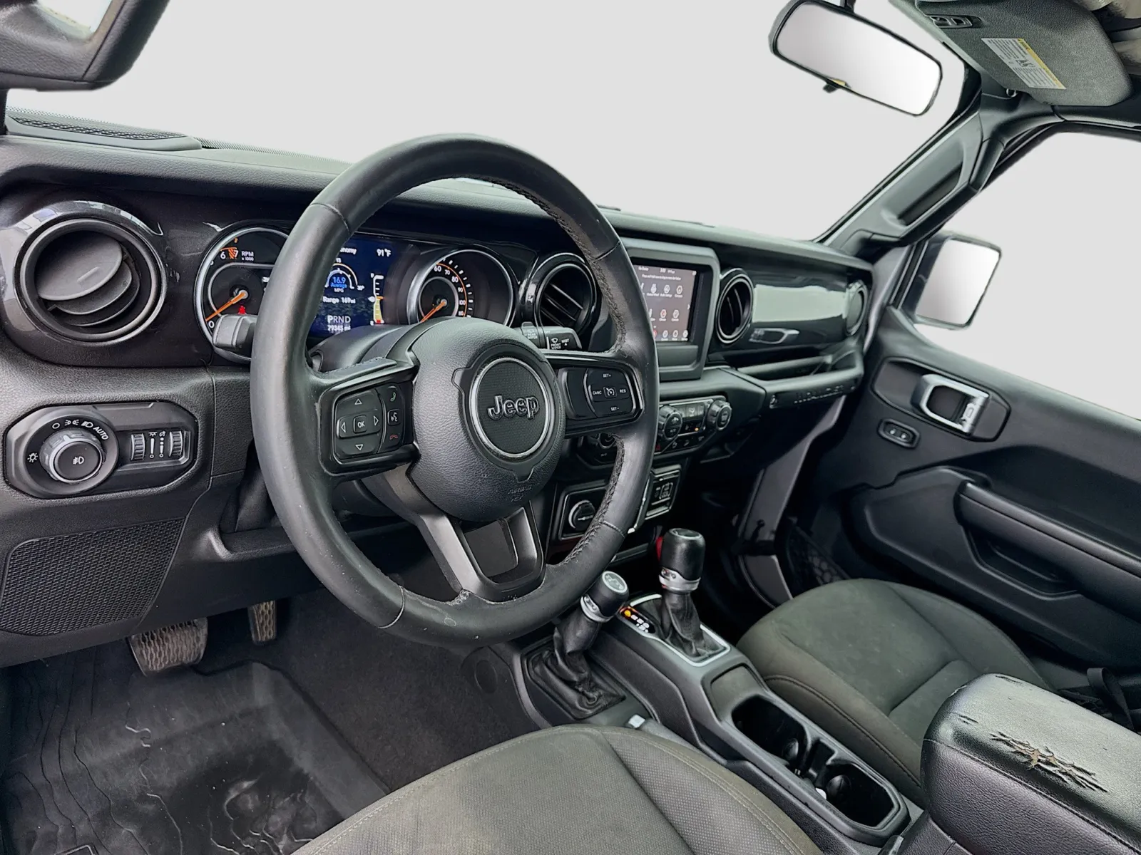 Jeep Wrangler photo 7