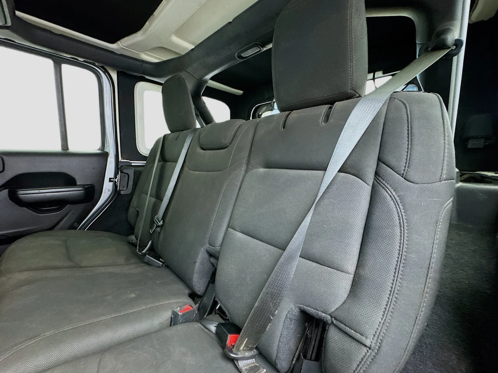 Jeep Wrangler photo 15