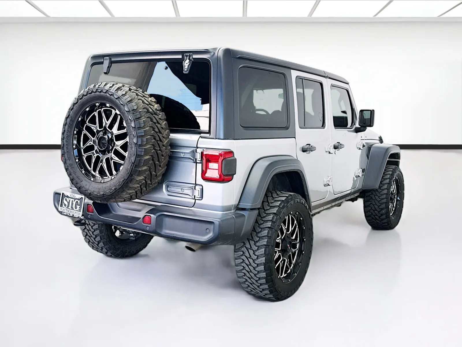 Jeep Wrangler photo 4