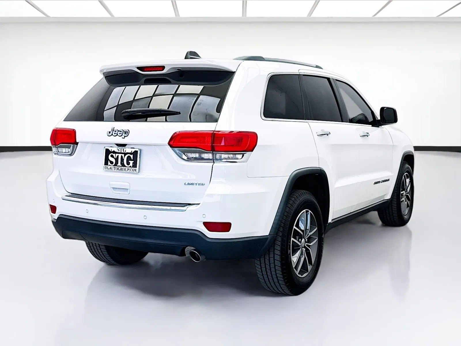 Jeep Grand Cherokee photo 4