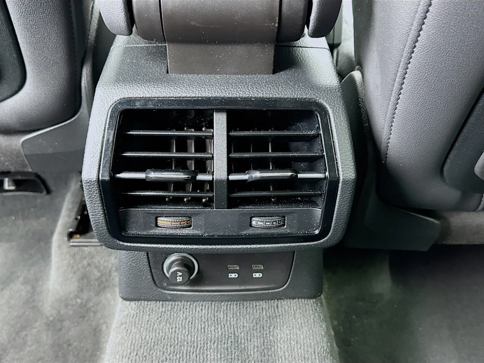 Audi Q3 photo 17