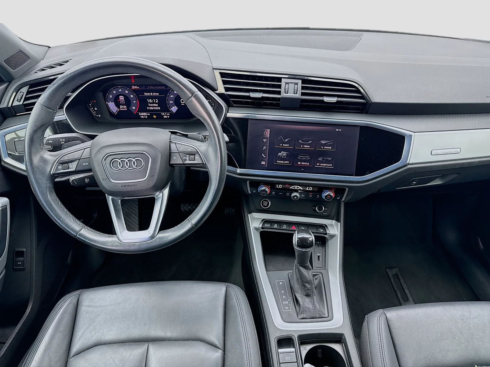 Audi Q3 photo 15