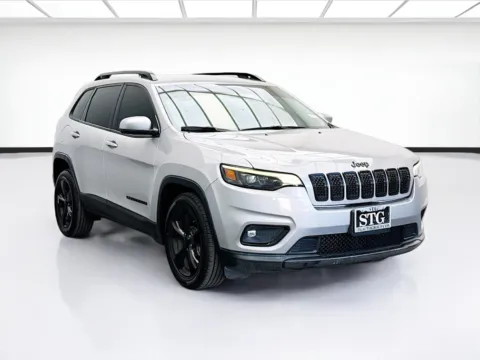 Another view of 2019 Jeep Cherokee Latitude Plus for sale in Bellflower, CA at STG Bellflower