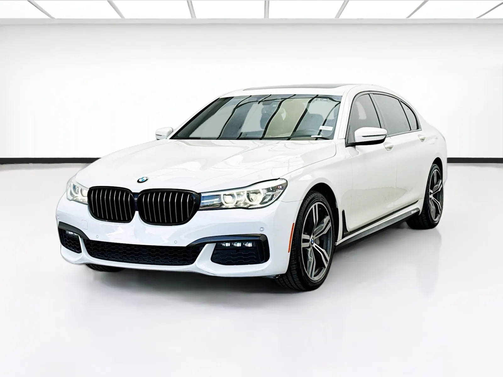 White 2019 BMW 7 Series 740i for sale in Bellflower, CA