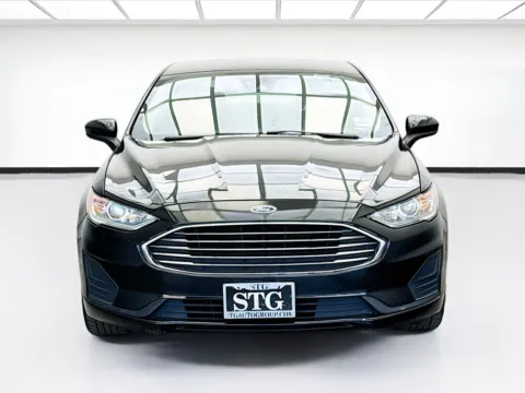 Photos of 2019 Ford Fusion Hybrid SE for sale in Bellflower, CA at STG Bellflower