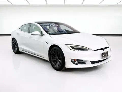 Another view of 2020 Tesla Model S Long Range for sale in Bellflower, CA at STG Bellflower