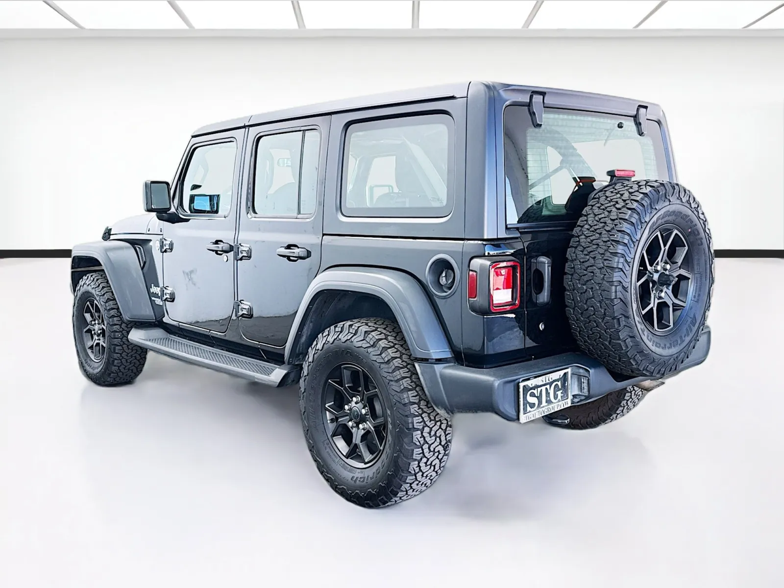 Jeep Wrangler photo 6