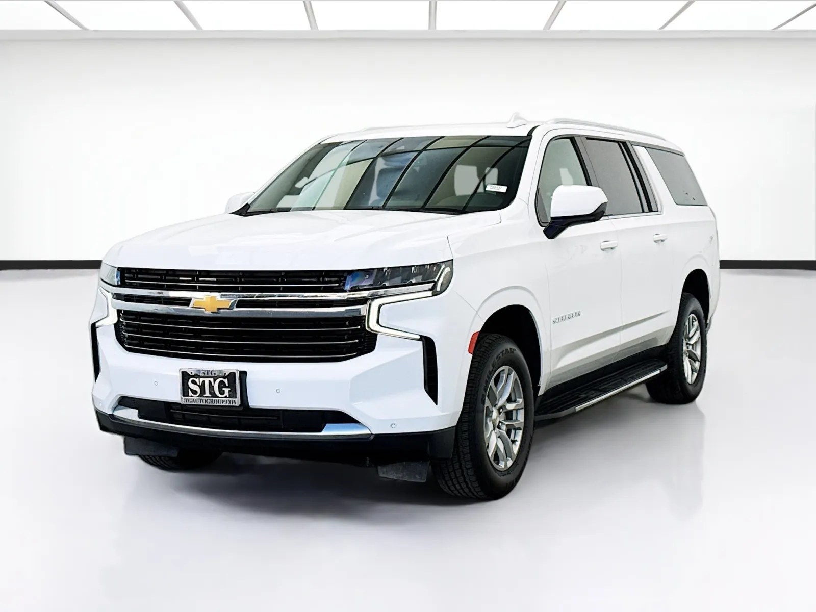 White 2023 Chevrolet Suburban LT for sale in Bellflower, CA