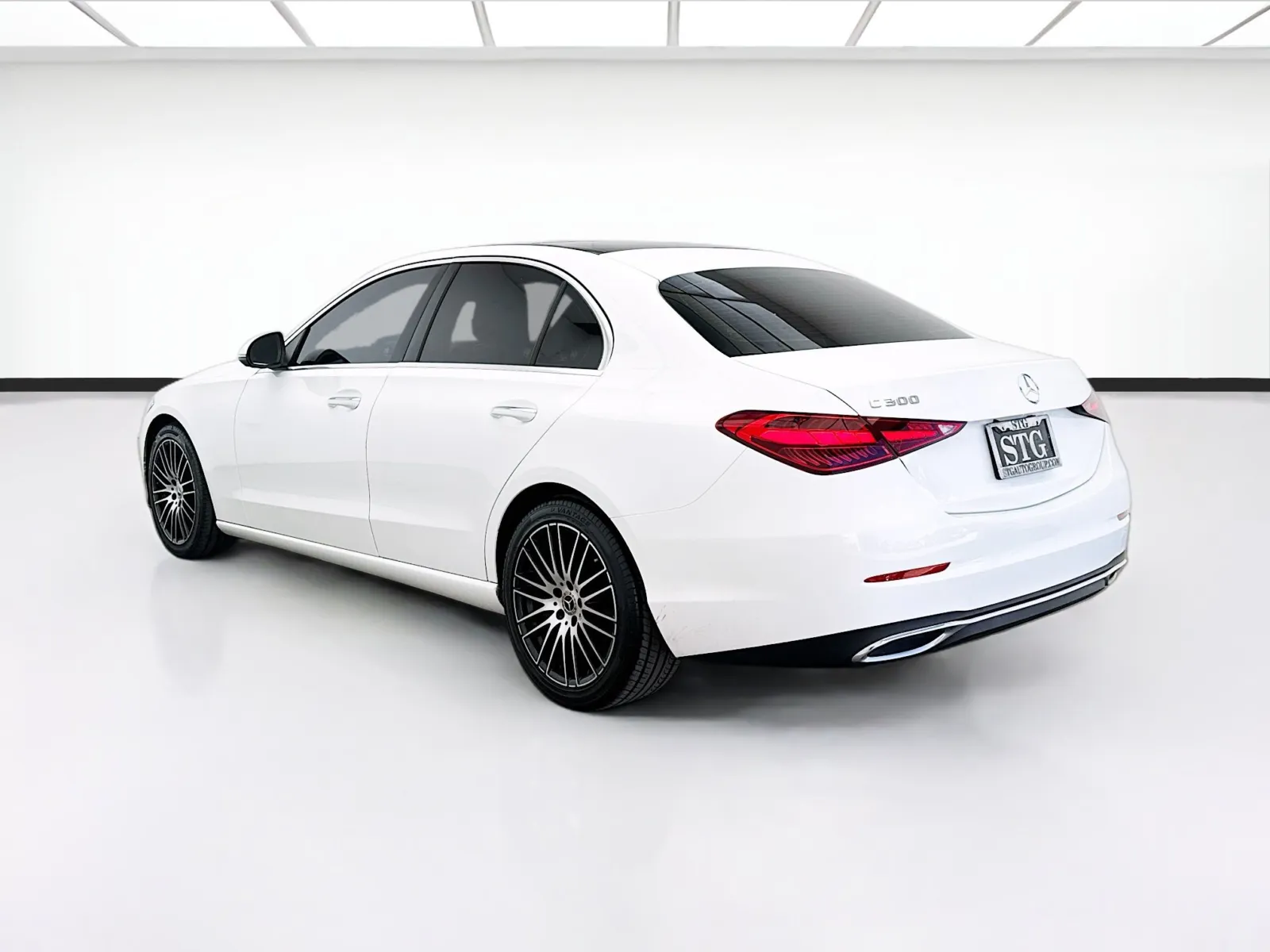Mercedes-Benz C-Class photo 6