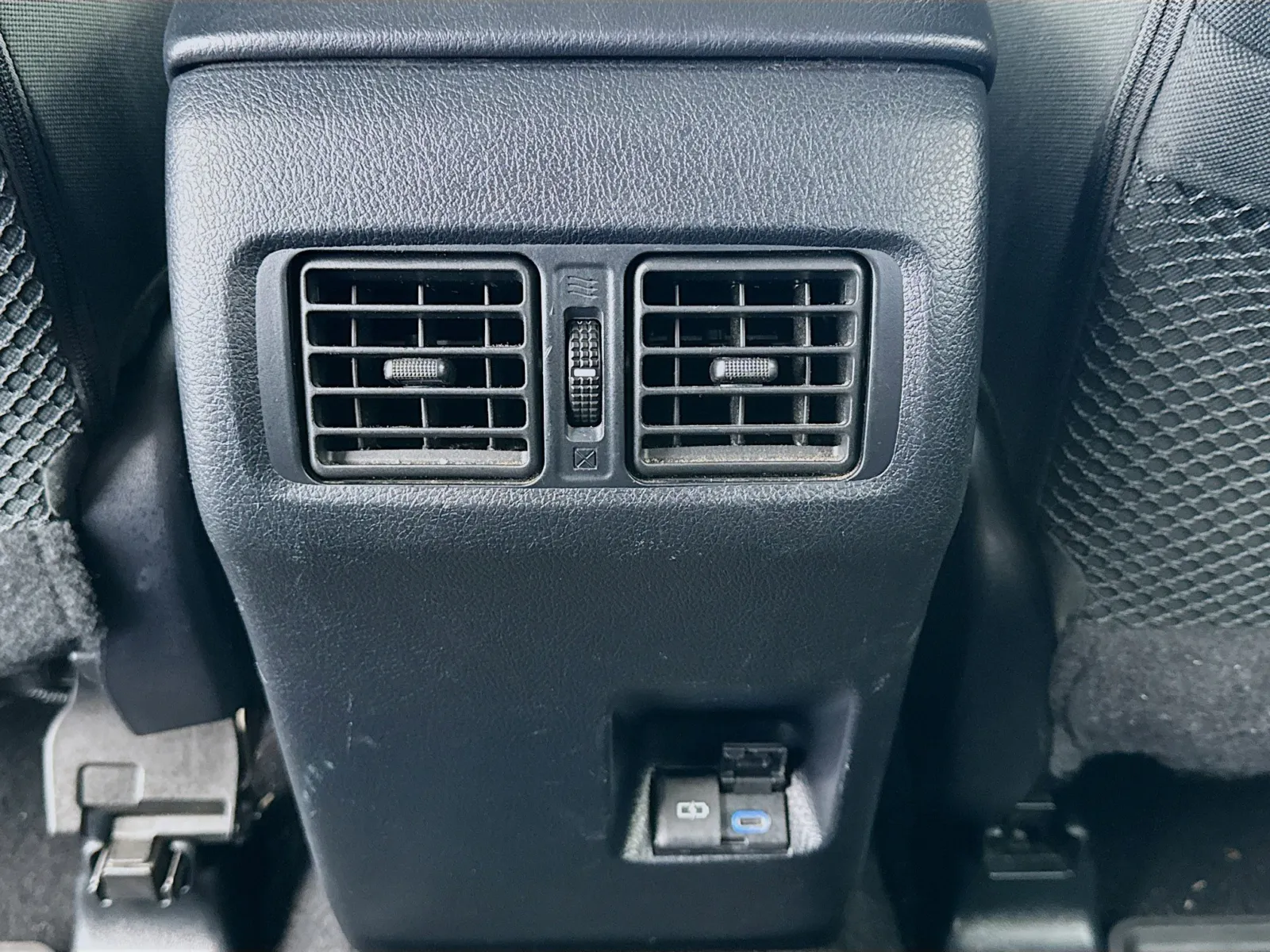 Toyota 4Runner photo 16