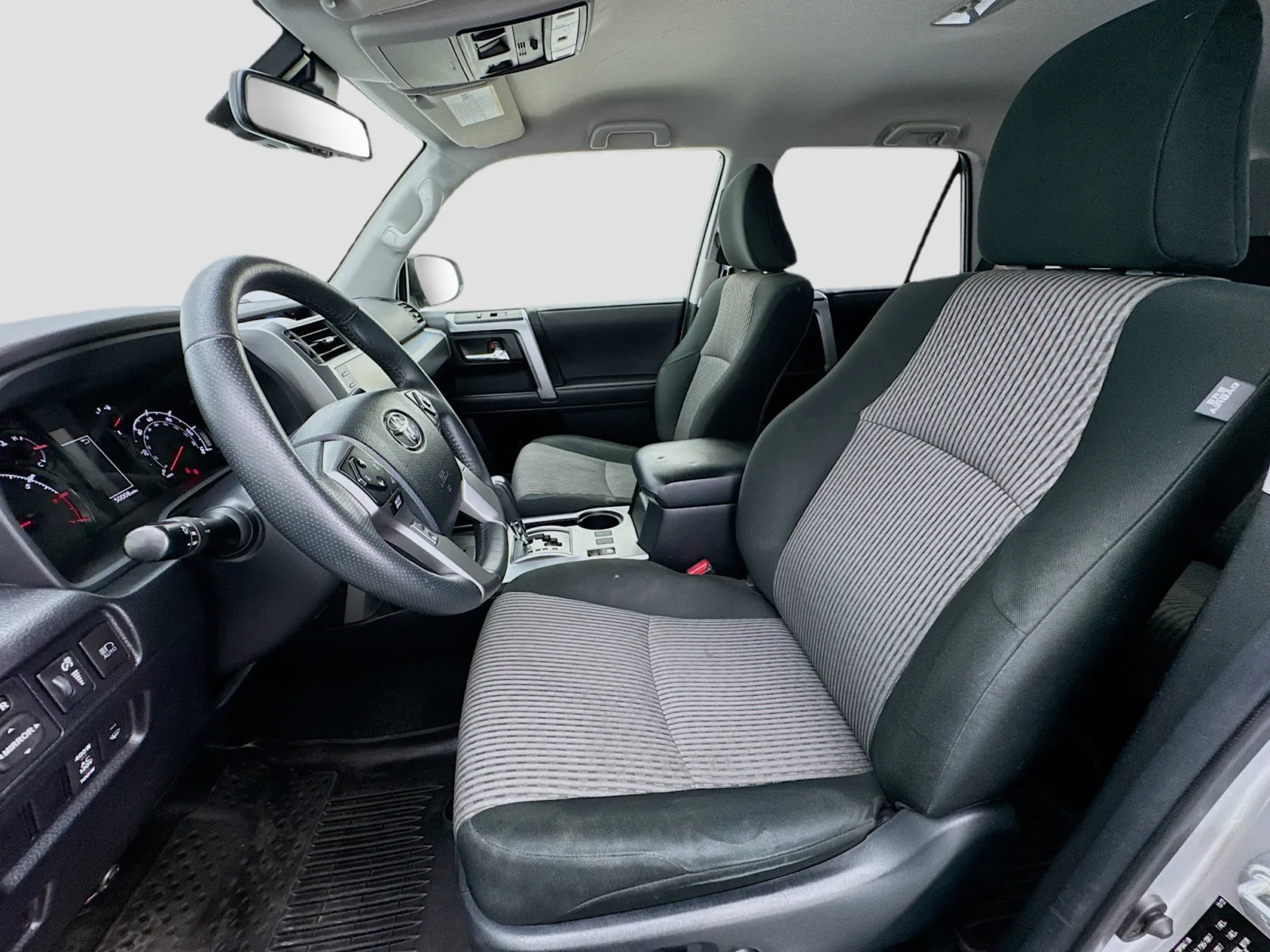Toyota 4Runner photo 13