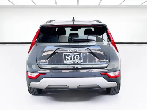 More photos of 2023 Kia Niro Plug-In Hybrid EX at STG Bellflower, CA