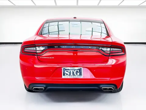 More photos of 2022 Dodge Charger SXT at STG Bellflower, CA