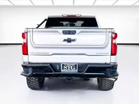 More photos of 2021 Chevrolet Silverado 1500 Custom Trail Boss at STG Bellflower, CA