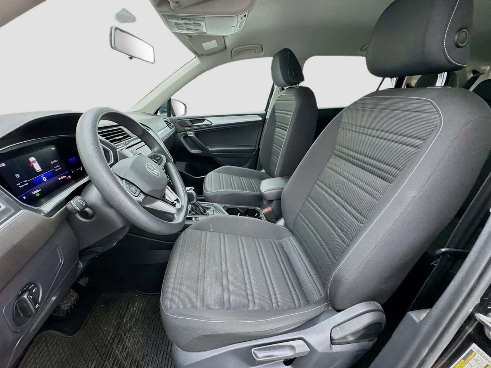 Volkswagen Tiguan photo 13
