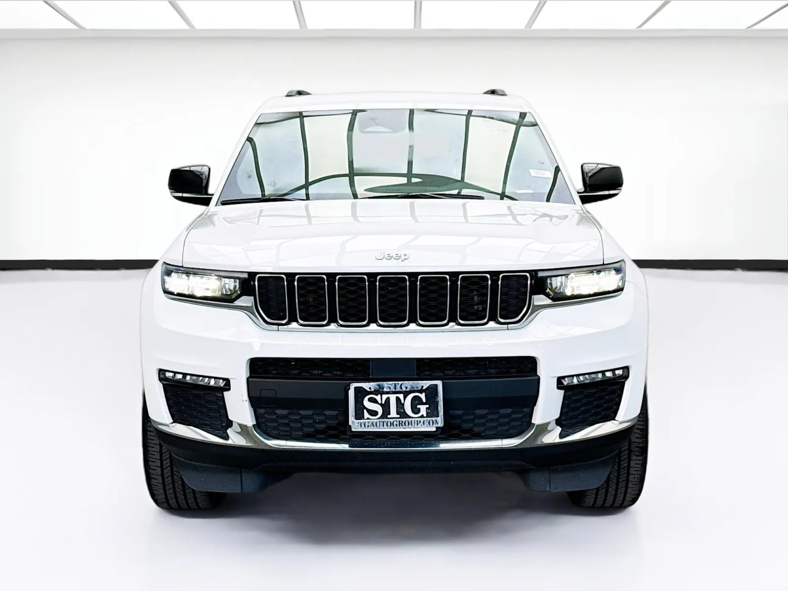 Jeep Grand Cherokee L photo 2