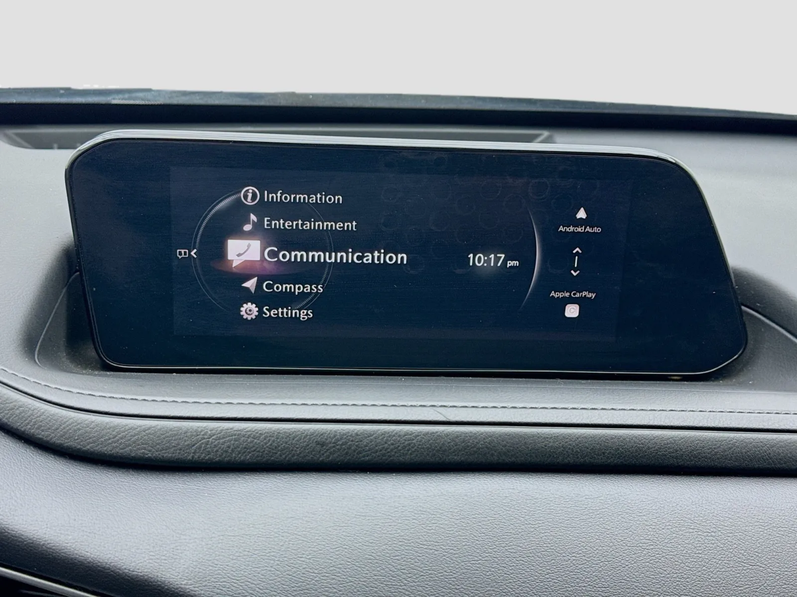 Mazda CX-30 photo 11