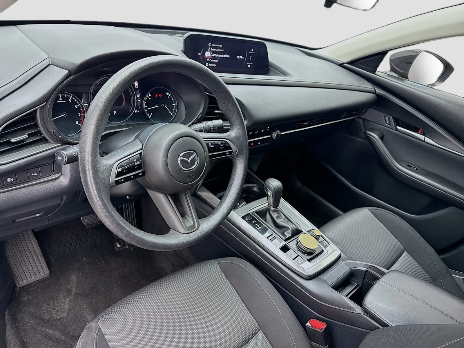 Mazda CX-30 photo 7
