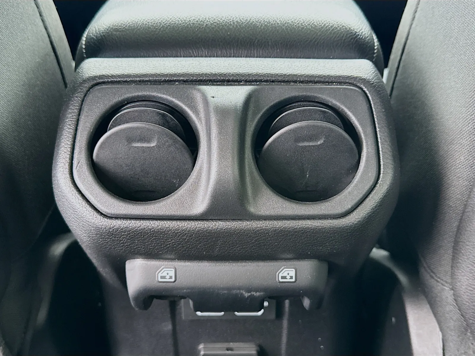 Jeep Wrangler photo 17