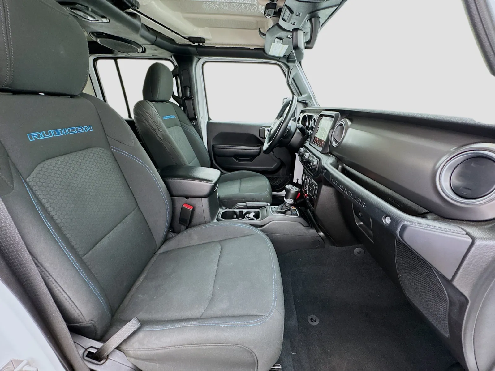 Jeep Wrangler photo 20