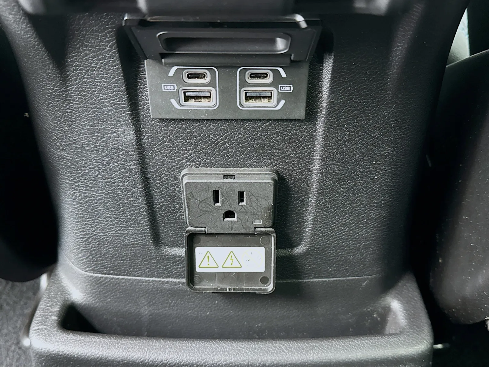 Jeep Wrangler photo 16