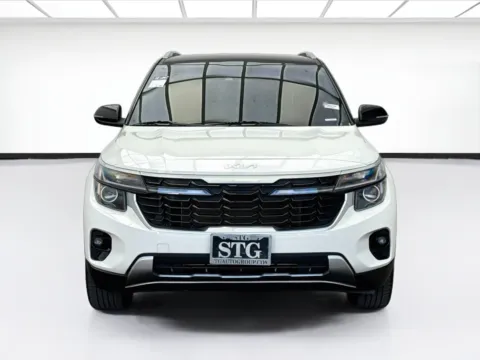 Photos of 2024 Kia Seltos S for sale in Bellflower, CA at STG Bellflower